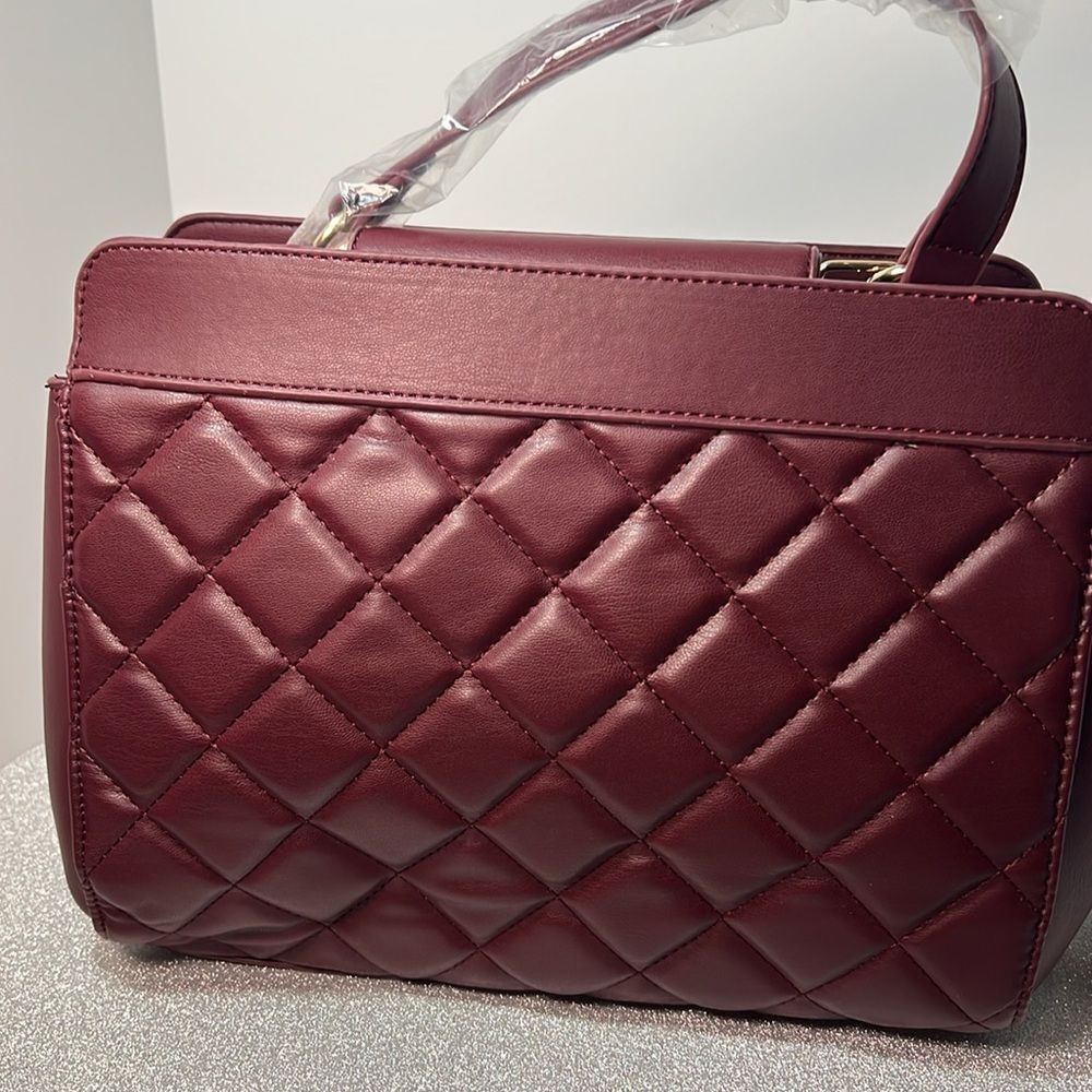 Beautiful Badgley Mischka Burgundy Quilted Tote Purse. P16 - Picture 5 of 7